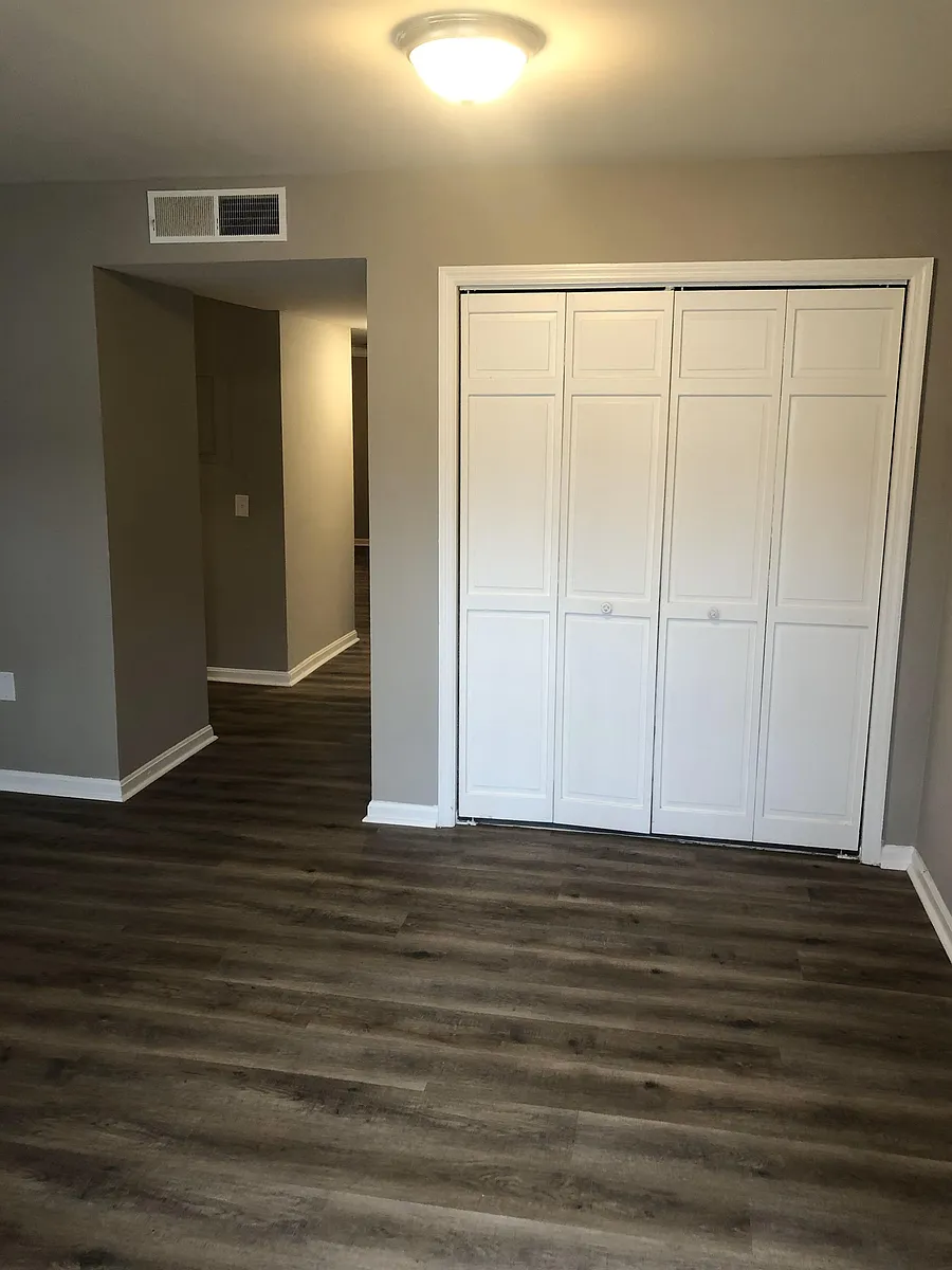 Entrance - 509 Hillsdaleunit #1D