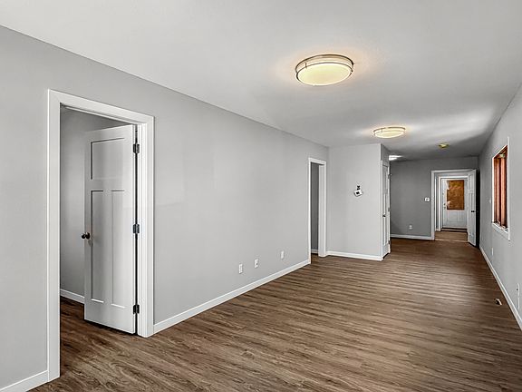 5th image of 627 4th Ave S #1