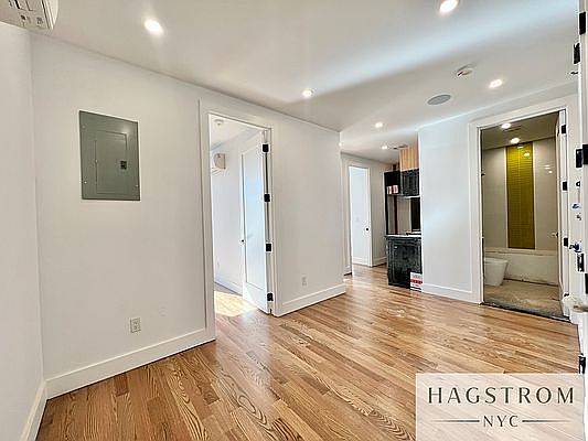 3rd image of 631 E 6th St #4F