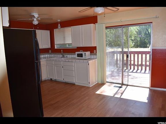 5th image of 1483 W Walnut Dr