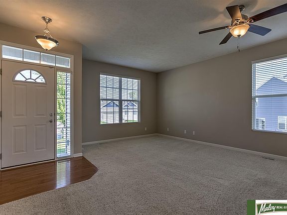 4th image of 20811 Charles St