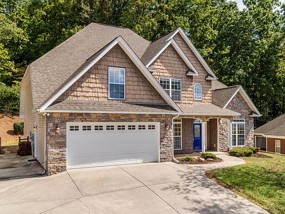 2nd image of 2333 Red Tail Ln