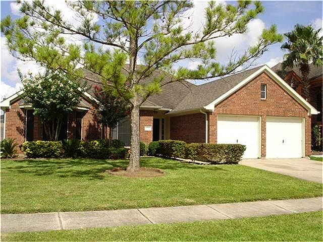 1st image of 2511 Parkhaven Dr