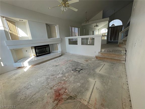 4th image of 9530 Summerfest St