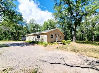 6777 Mona St, Indian River, MI 49749