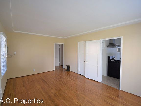 5th image of 11022 Otsego St