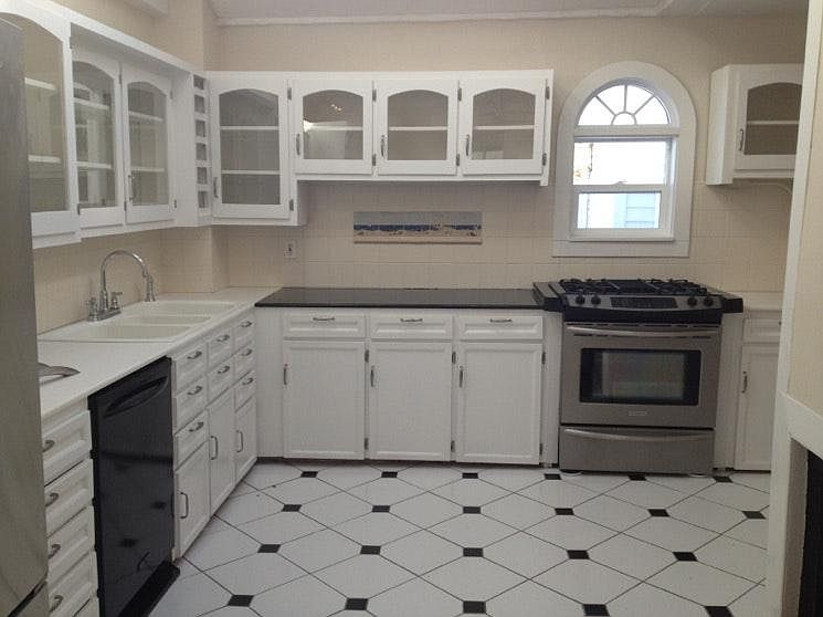 1st image of 10 Harris St