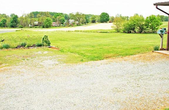 3rd image of 22 Sleepy Hollow Rd