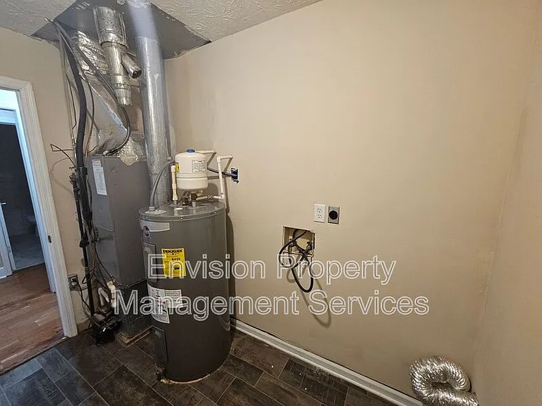 74 Clay St #76 — Photo 17