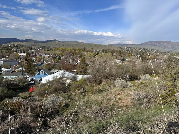 4 & 5 Roosevelt St, Klamath Falls, OR 97601