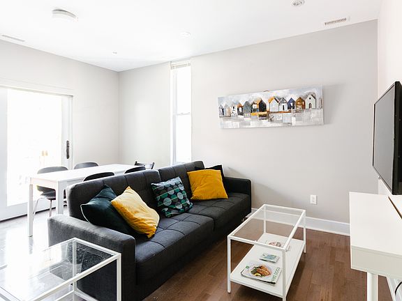 4th image of 355 Gilmour St #959837