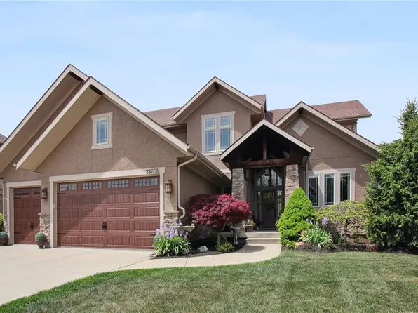24268 W 109th Ter, Olathe, KS 66061