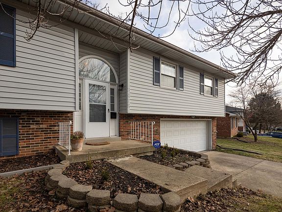 2nd image of 3478 Ormond Cir