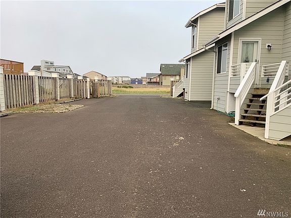 3rd image of 1499 Diamond Head Ave SW #3
