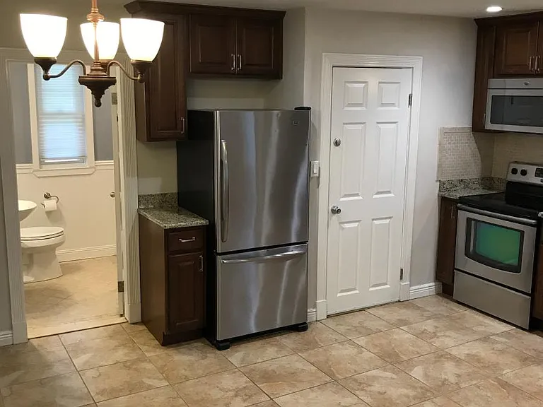 4 Wheatland St #1 — Photo 4