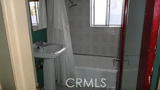 3147 S Halm Ave — Photo 7