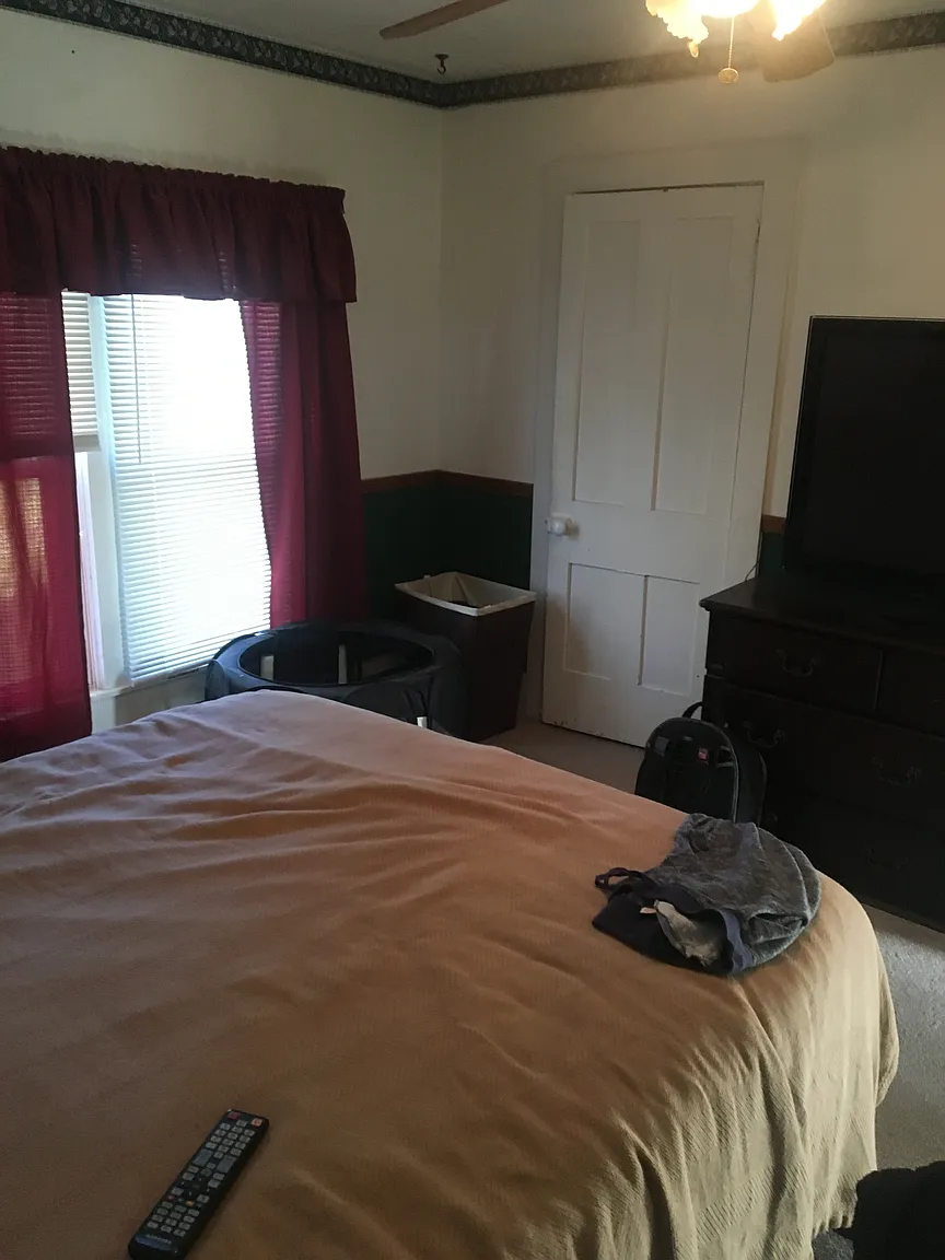 2614 Southeastern Ave photo 1
