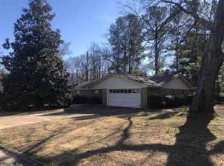 100 Quapaw Pl, Jacksonville, AR 72076
