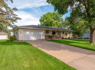 9358 Saratoga Ln N, Maple Grove, MN 55369