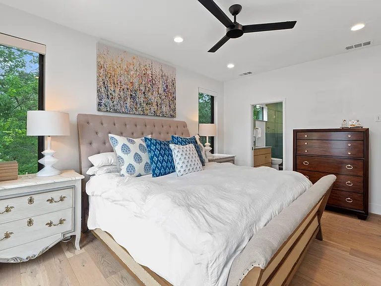 303 Woodward St #32 — Photo 19