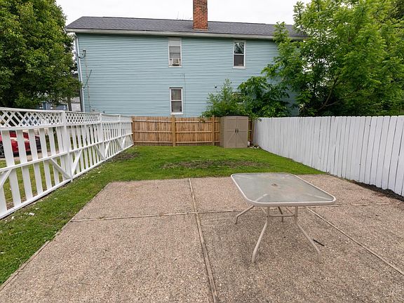 3rd image of 4616 Sullivan Ave