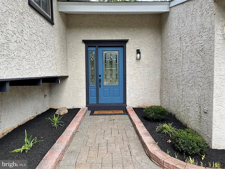 802 Salem Ct — Photo 5