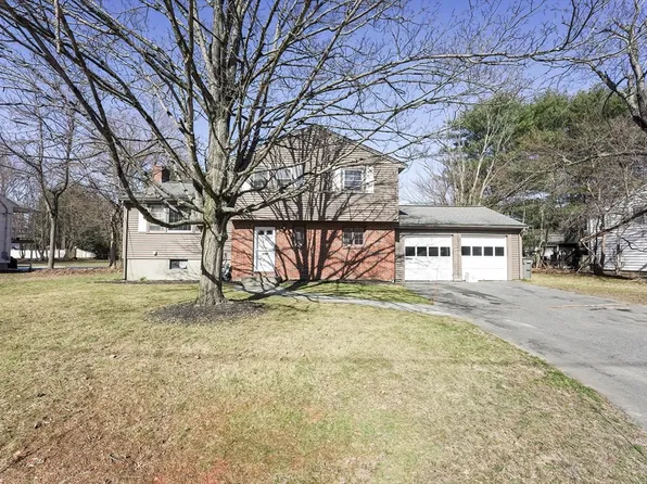 12 Bellwood Way, Framingham, MA 01701