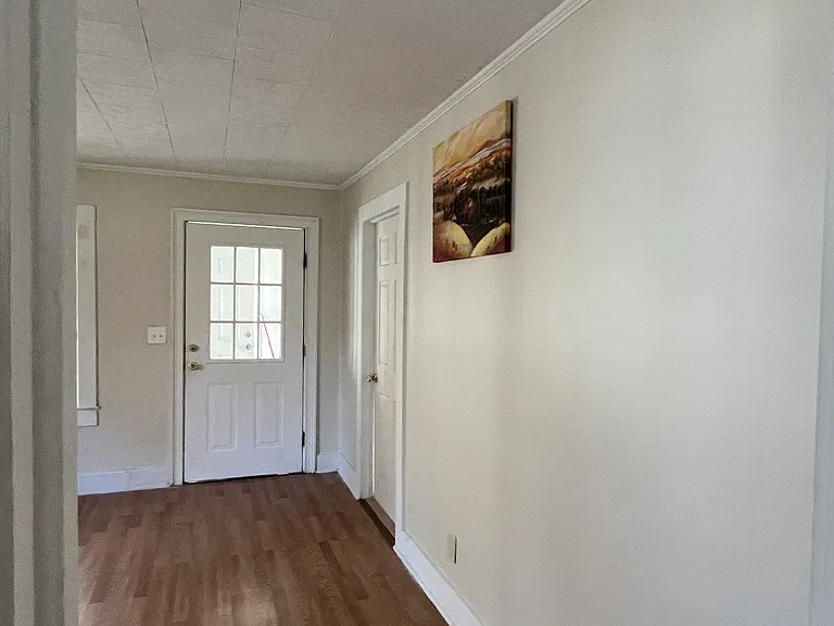152 Shady Lawn Rd — Photo 5