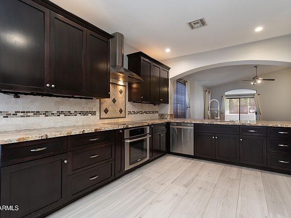 4th image of 5120 S Camellia Drive