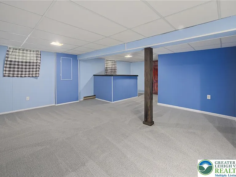 1527 Shipman St — Photo 14