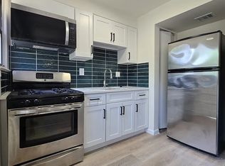 4911 Just St NE #810, Washington, DC 20019