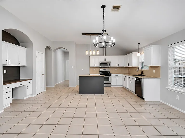 3417 Cypress Village Dr — Photo 12