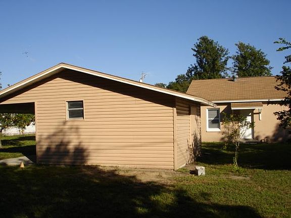 2nd image of 905 W Georgia St