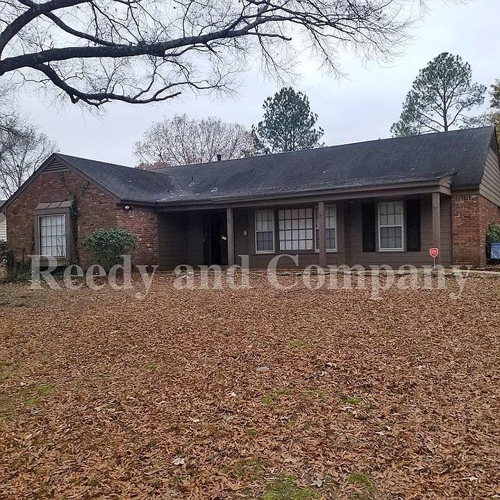 1st image of 2319 Lovitt Dr