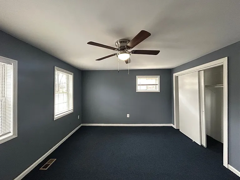 2561 Marbourne Ave — Photo 4