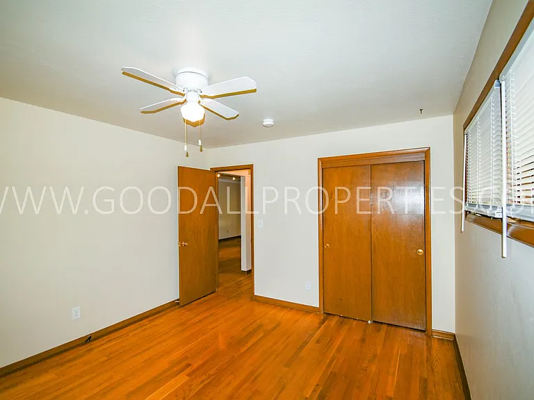 7035 Forest Ct — Photo 8