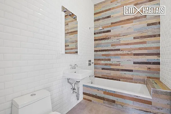 Sold by Citi Habitats | media 32