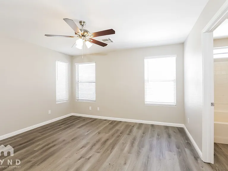 6241 Barton Manor St — Photo 6