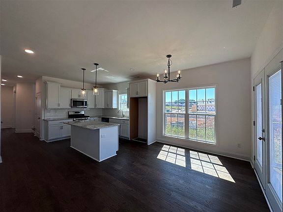 2nd image of 2538 Carter Farm Rd