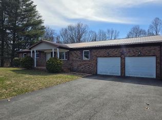 265 Toney Hollow Rd, Fayetteville, WV 25840