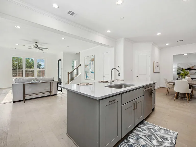1307 Beachton St — Photo 10