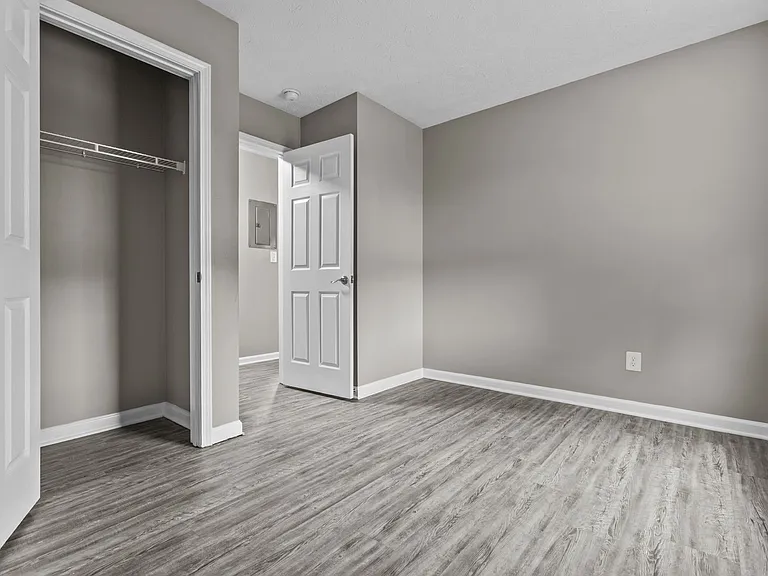 345 Bypass Plaza Dr — Photo 8