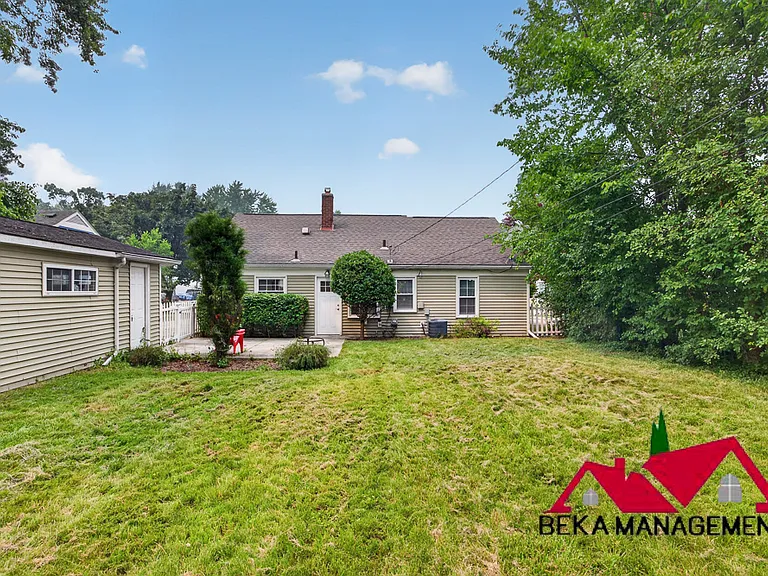 4427 W Forteen Mile Rd — Photo 19