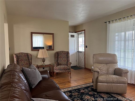 3rd image of 530 Chippewa Drive