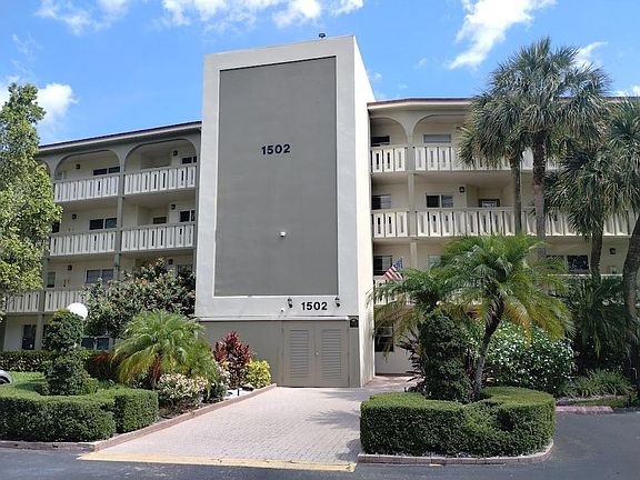 2nd image of 1502 Cayman Way #B2