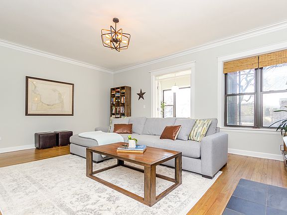 4th image of 1420 W Bryn Mawr Ave APT 1W