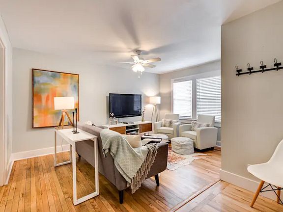 4th image of 1501 W Myrtle St APT 4