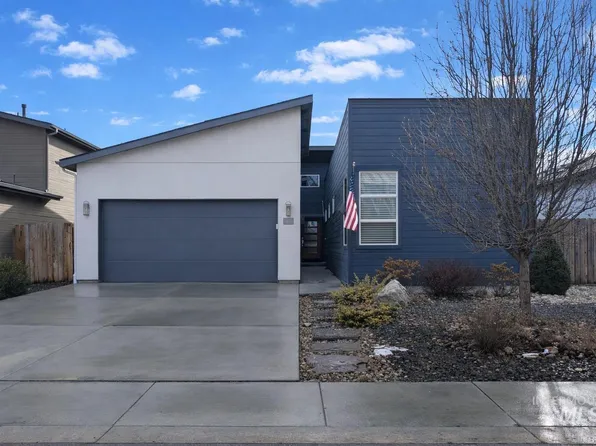 5961 W Lucky Ln, Boise, ID 83703