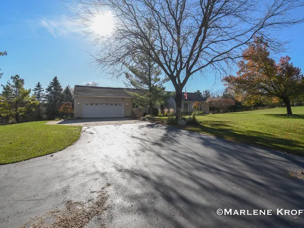 7699 108th St SE, Middleville, MI 49333