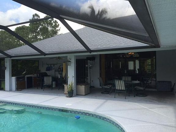 4th image of 3313 SE Quay Street